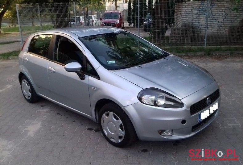 2006' Fiat Punto photo #1