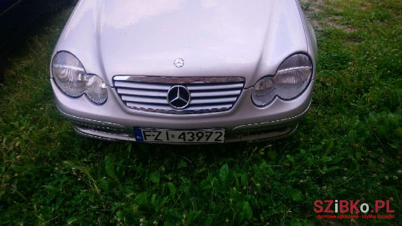 2001' Mercedes-Benz Klasa C photo #2