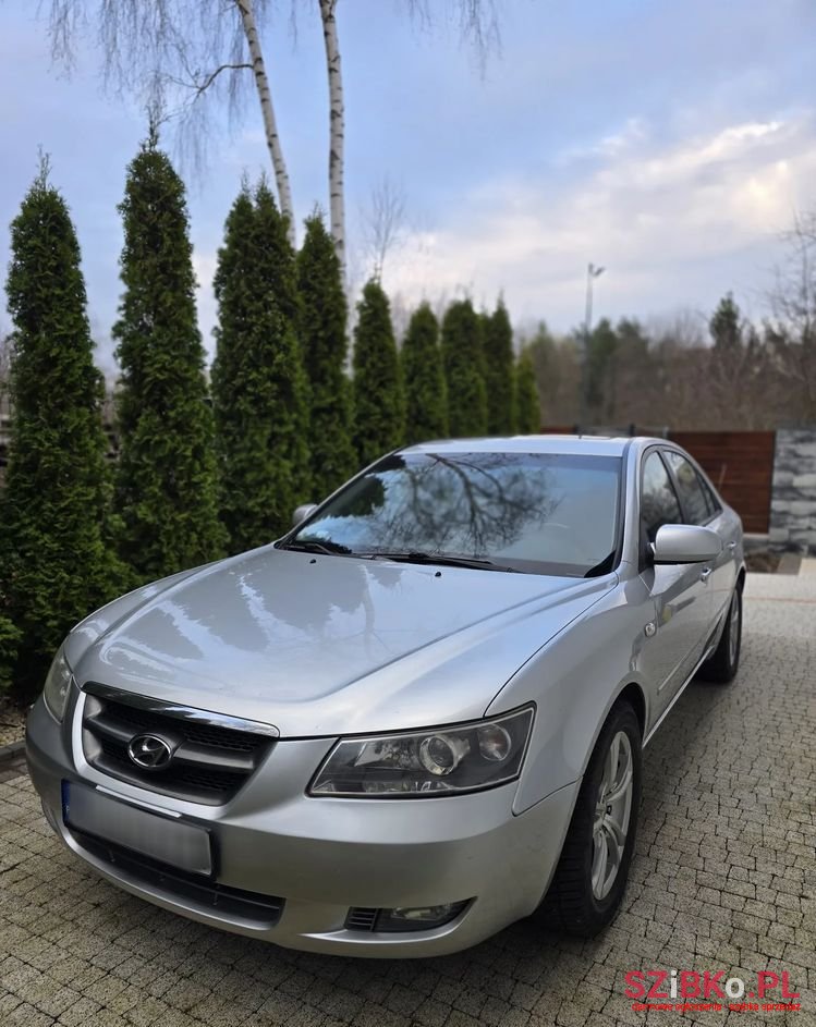 2007' Hyundai Sonata photo #1