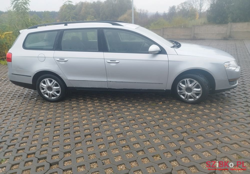 2006' Volkswagen Passat photo #4