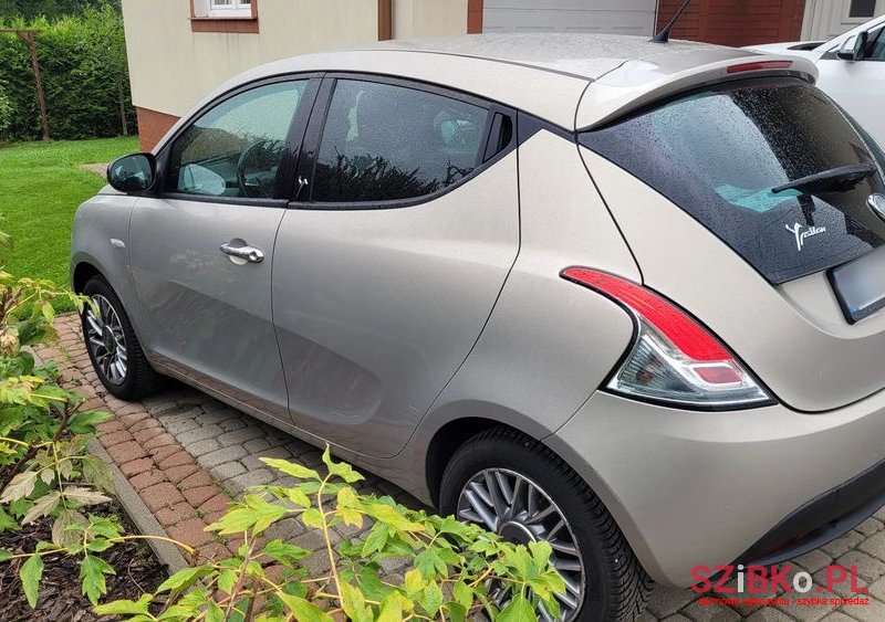 2011' Lancia Ypsilon 0.9 Gold S&S photo #4