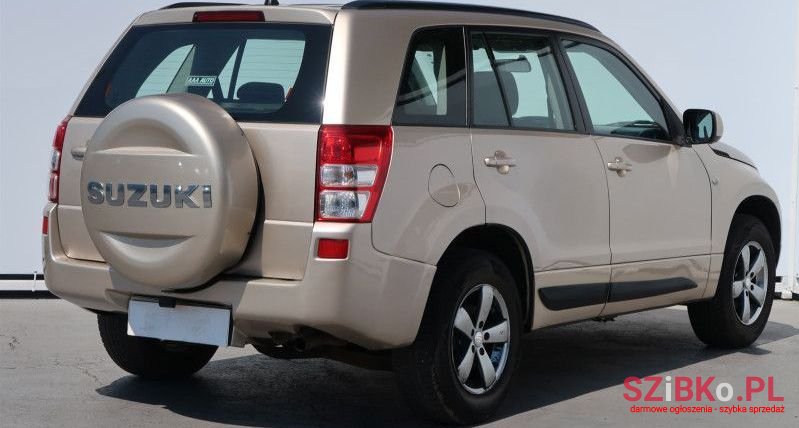 2005' Suzuki Grand Vitara photo #3