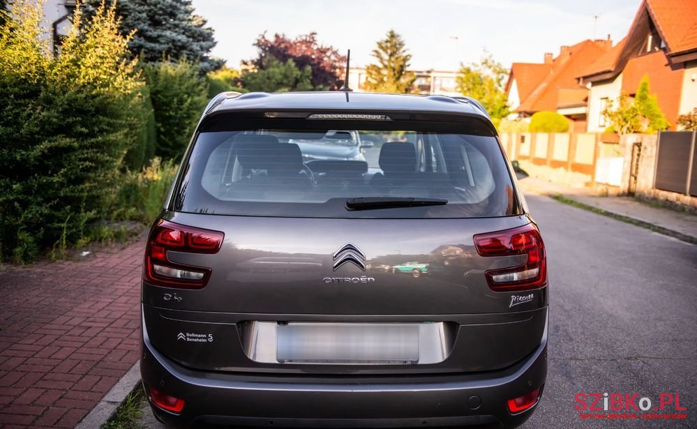 2017' Citroen C4 Picasso photo #6