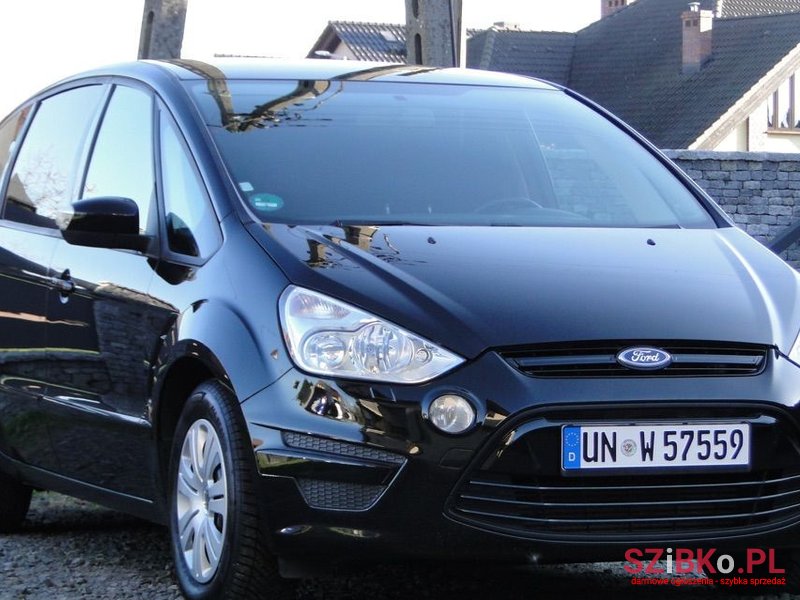 2010' Ford S-Max photo #2