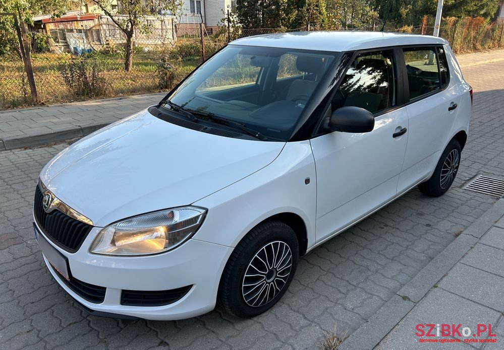 2013' Skoda Fabia 1.6 Tdi Dpf Active photo #6