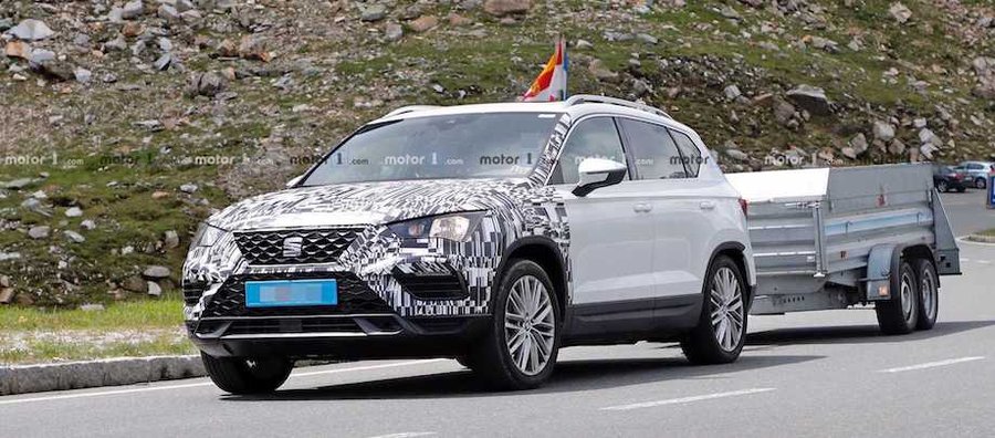 SEAT Ateca Spied Partially Camouflaged, Towing Trailer