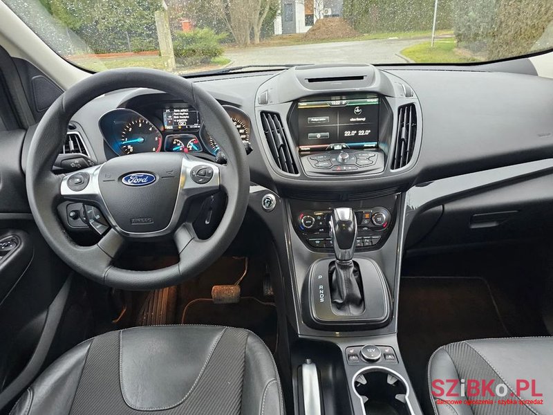 2016' Ford Kuga 2.0 Tdci 4Wd Titanium photo #2