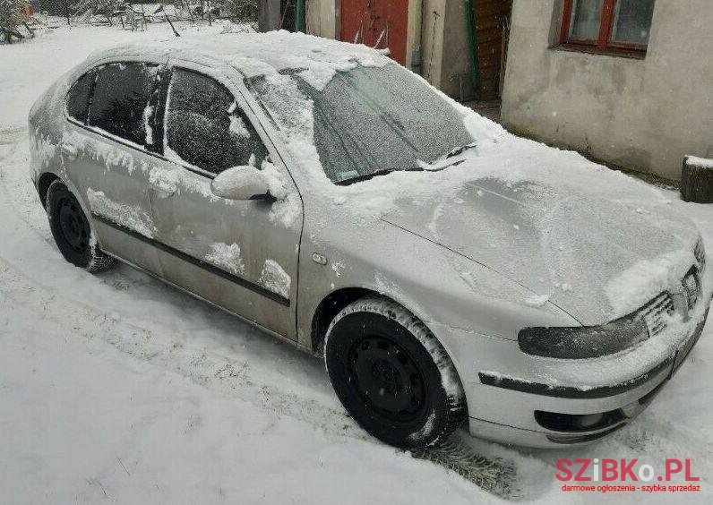 2003' SEAT Leon photo #1