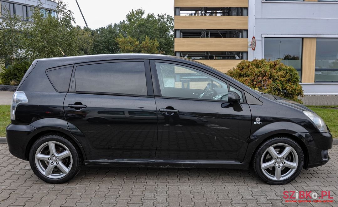 2008' Toyota Corolla Verso photo #5