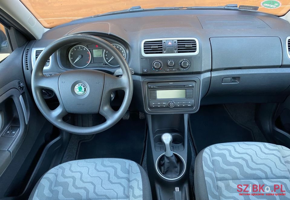 2009' Skoda Fabia photo #6