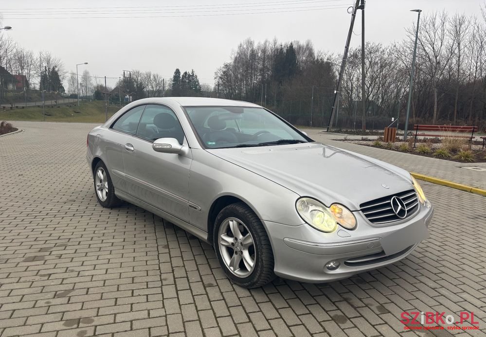 2004' Mercedes-Benz CLK 320 Avantgarde photo #4