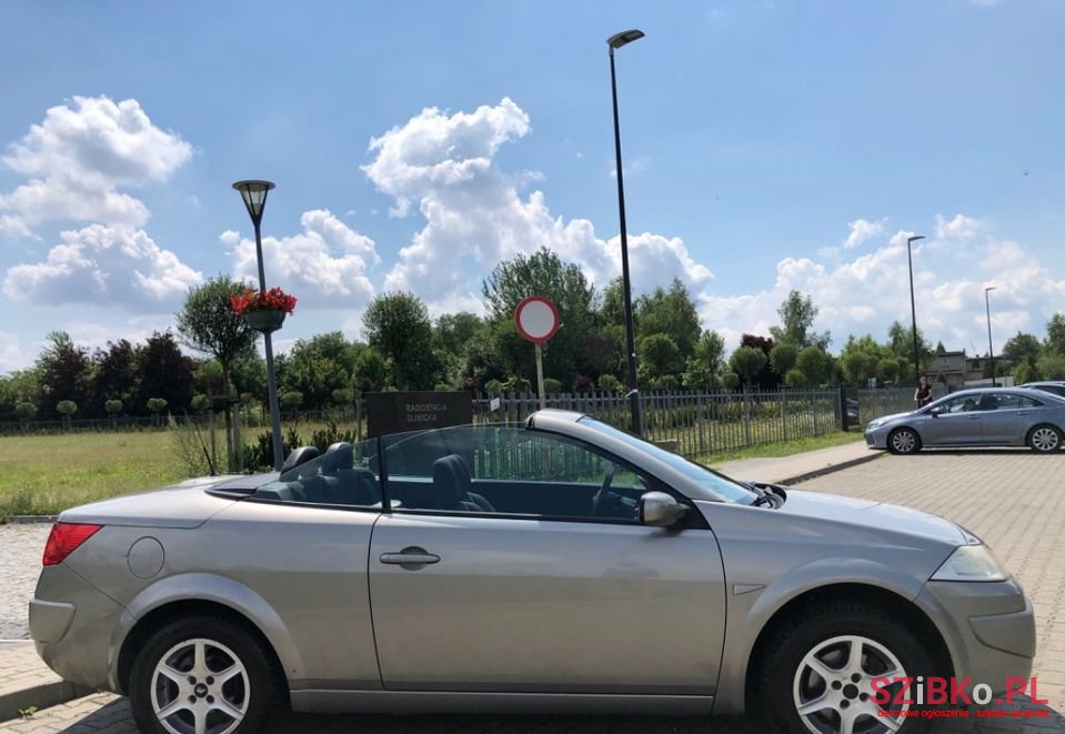 2007' Renault Megane photo #6