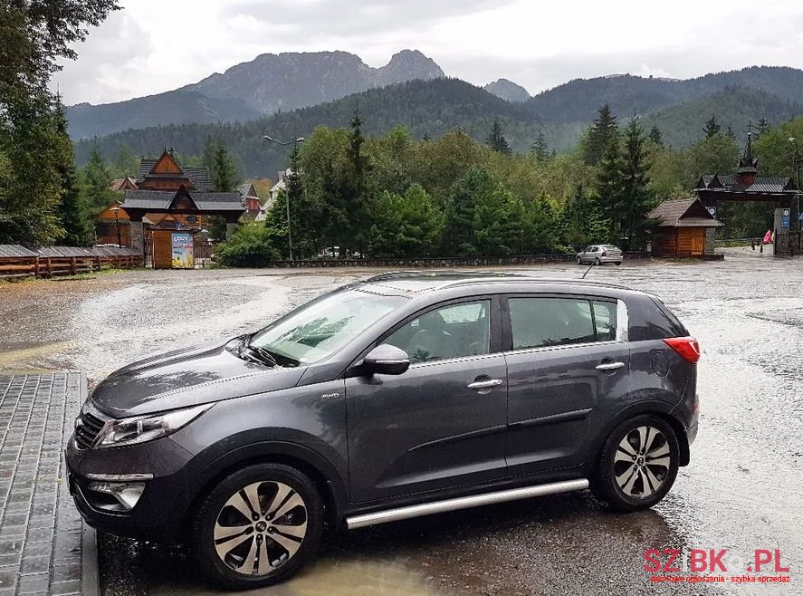 2010' Kia Sportage photo #2