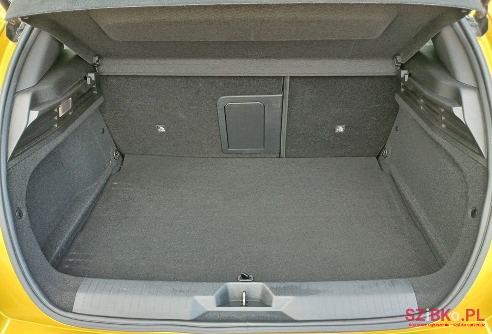 2023' Opel Astra photo #6