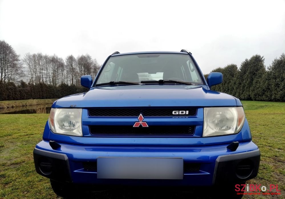 2002' Mitsubishi Pajero Pinin 2.0 Gdi photo #2