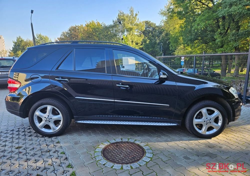 2008' Mercedes-Benz Ml photo #4