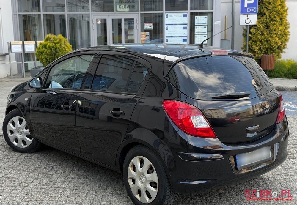 2011' Opel Corsa 1.2 16V Cosmo photo #4