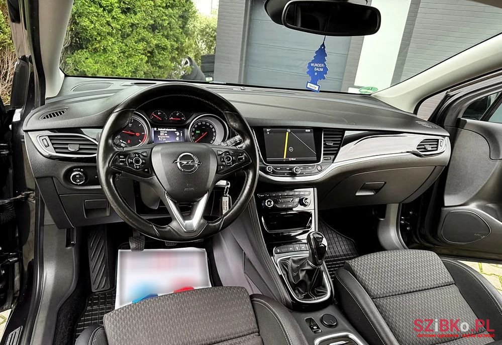 2016' Opel Astra photo #4