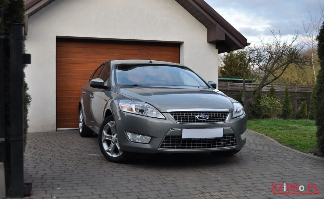 2008' Ford Mondeo Titanium photo #2