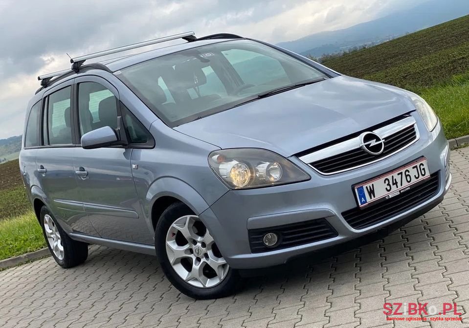 2005' Opel Zafira photo #3