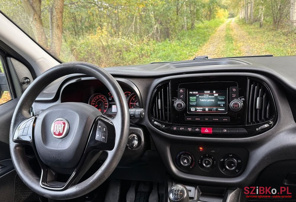 2017' Fiat Doblo photo #3