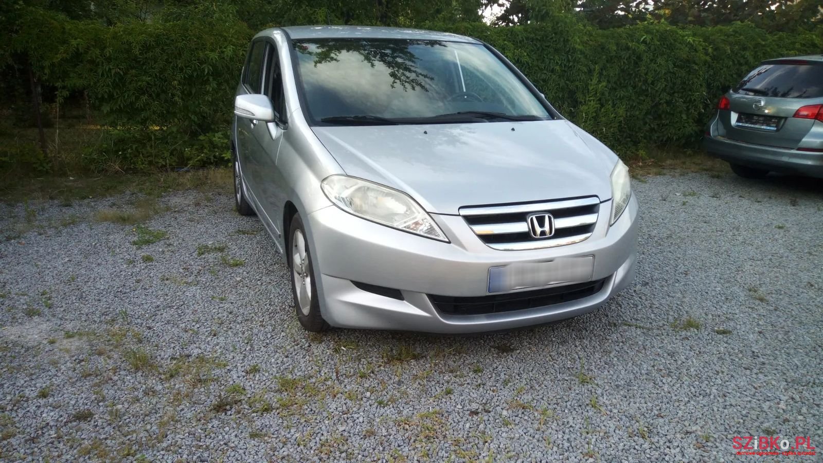 2005' Honda FR-V photo #1