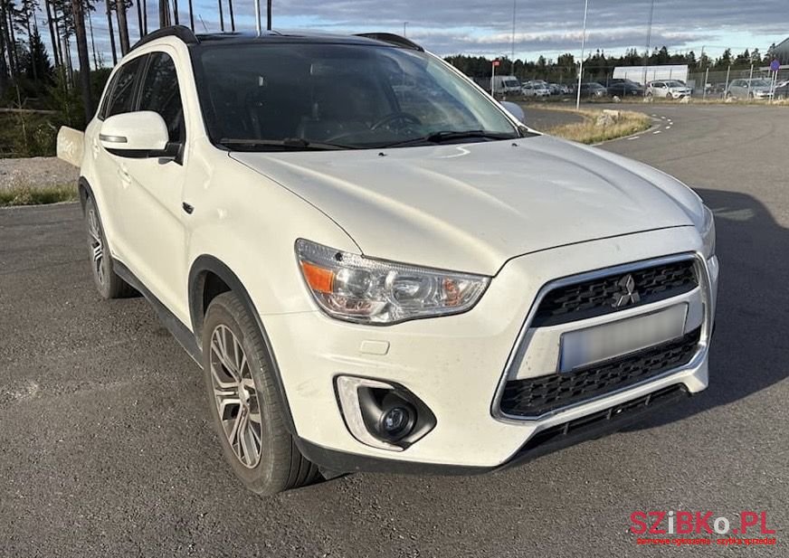 2016' Mitsubishi ASX photo #5