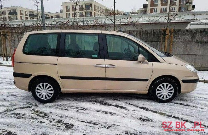 2003' Peugeot 807 photo #1