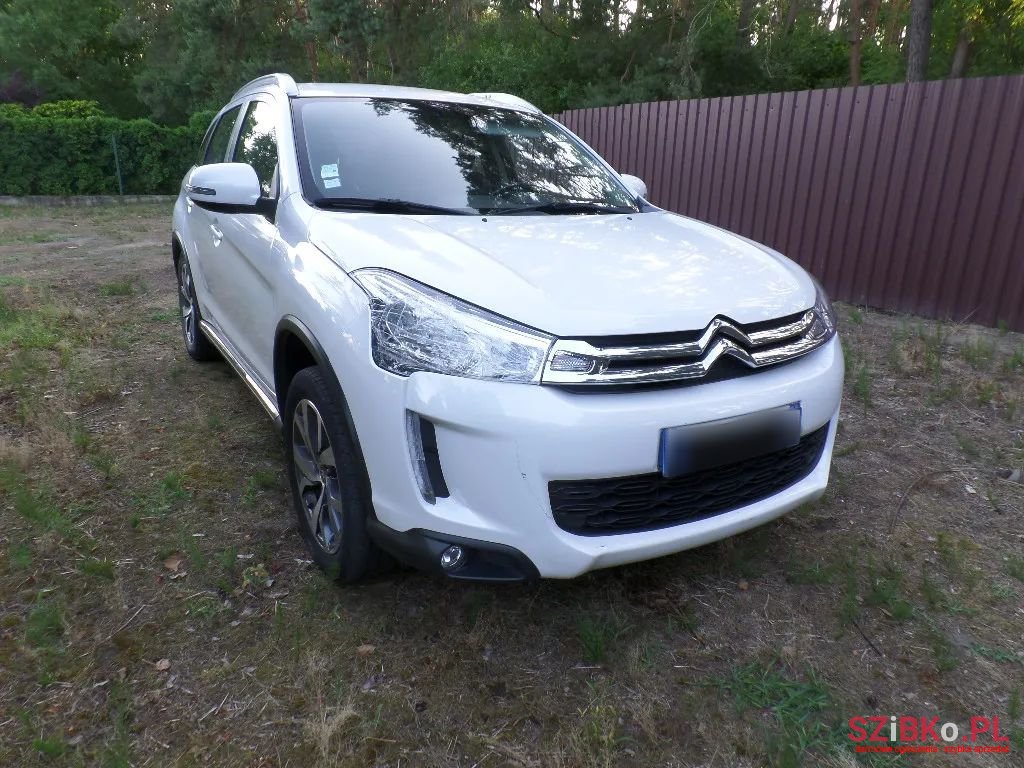 2014' Citroen C4 Aircross photo #2