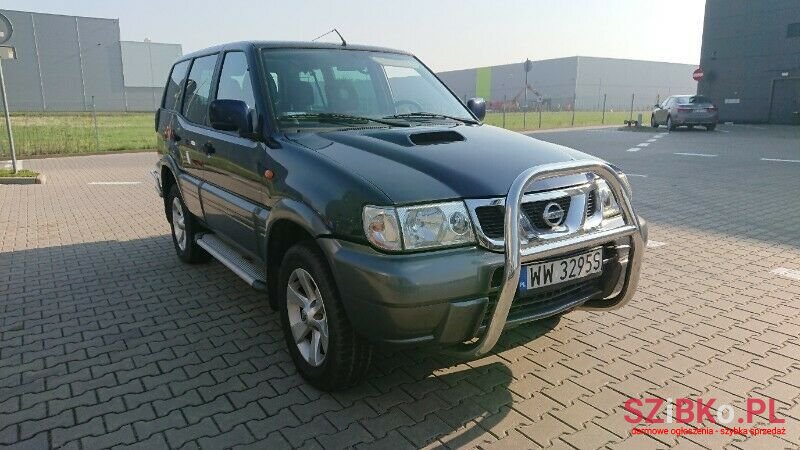 2004' Nissan Terrano photo #2