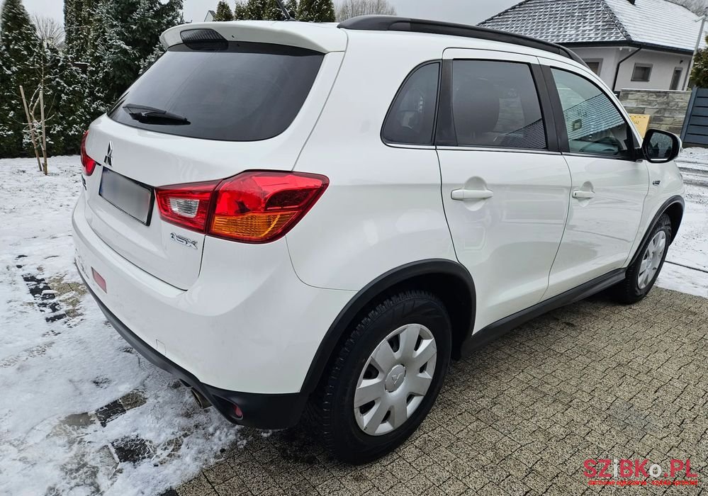 2016' Mitsubishi ASX photo #4