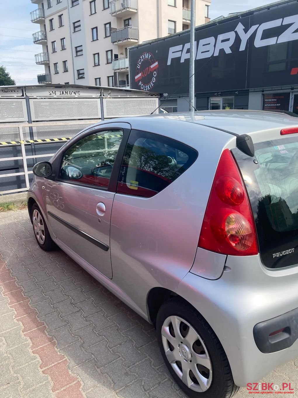 2010' Peugeot 107 photo #3