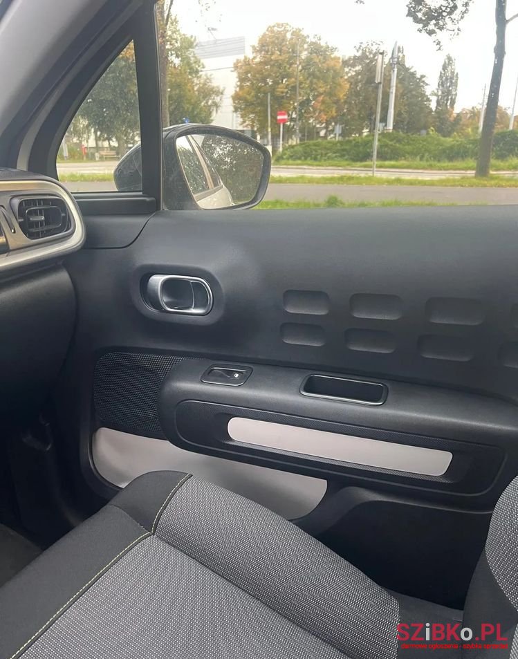 2020' Citroen C3 photo #6
