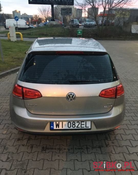 2015' Volkswagen Golf photo #3