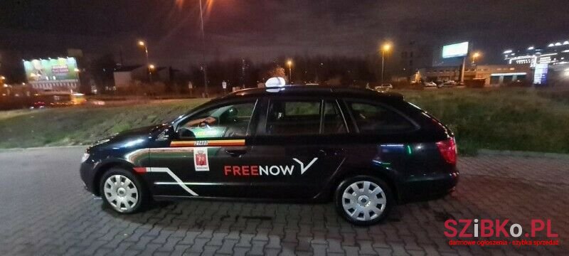 2012' Skoda Superb photo #2