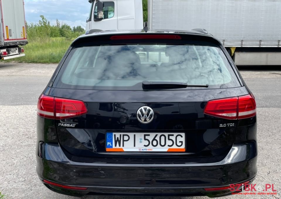 2017' Volkswagen Passat photo #5