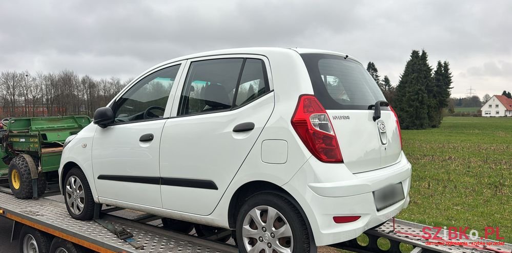 2012' Hyundai i10 photo #4