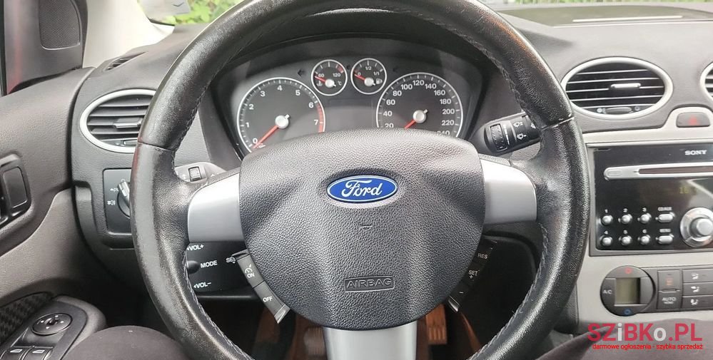 2006' Ford Focus 2.0 16V Titanium photo #4