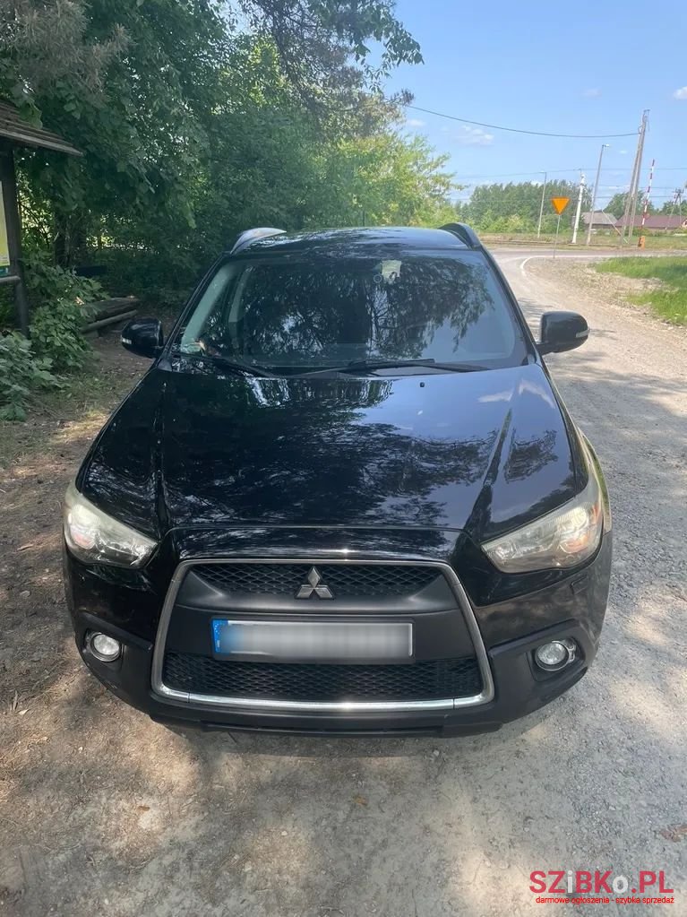 2011' Mitsubishi ASX photo #6