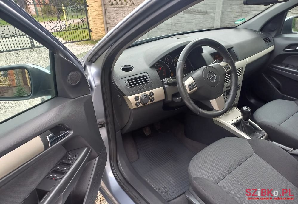 2007' Opel Astra Iii 1.6 Elegance photo #6