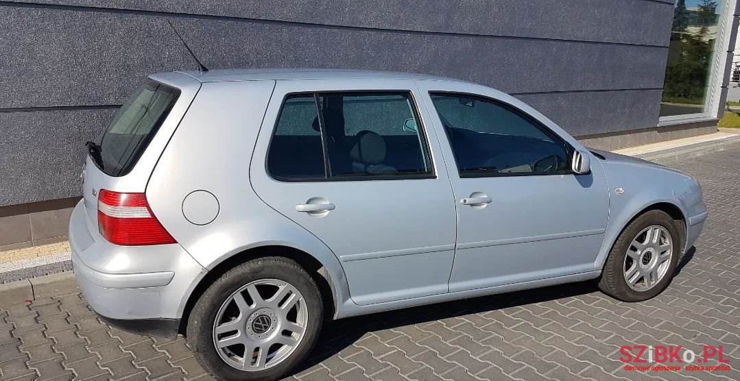 1998' Volkswagen Golf photo #4