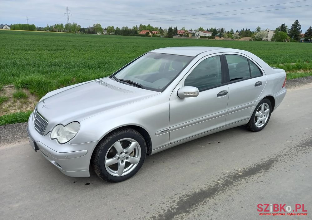 2003' Mercedes-Benz C-Class photo #5