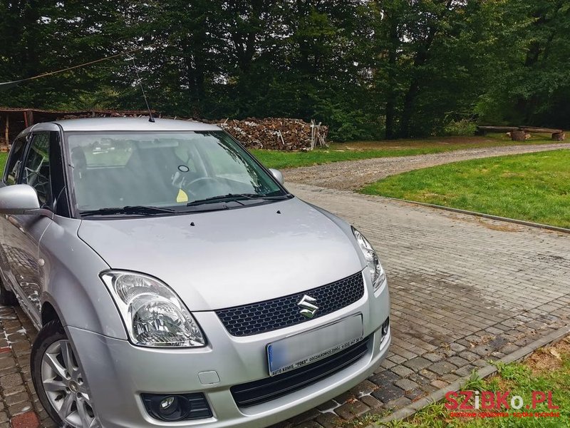 2008' Suzuki Swift 1.3 Club photo #5