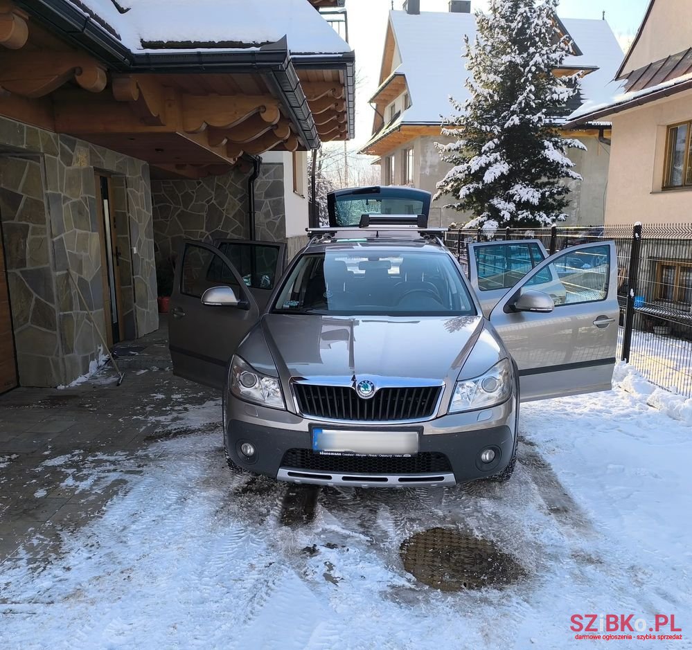 2013' Skoda Octavia Combi photo #1