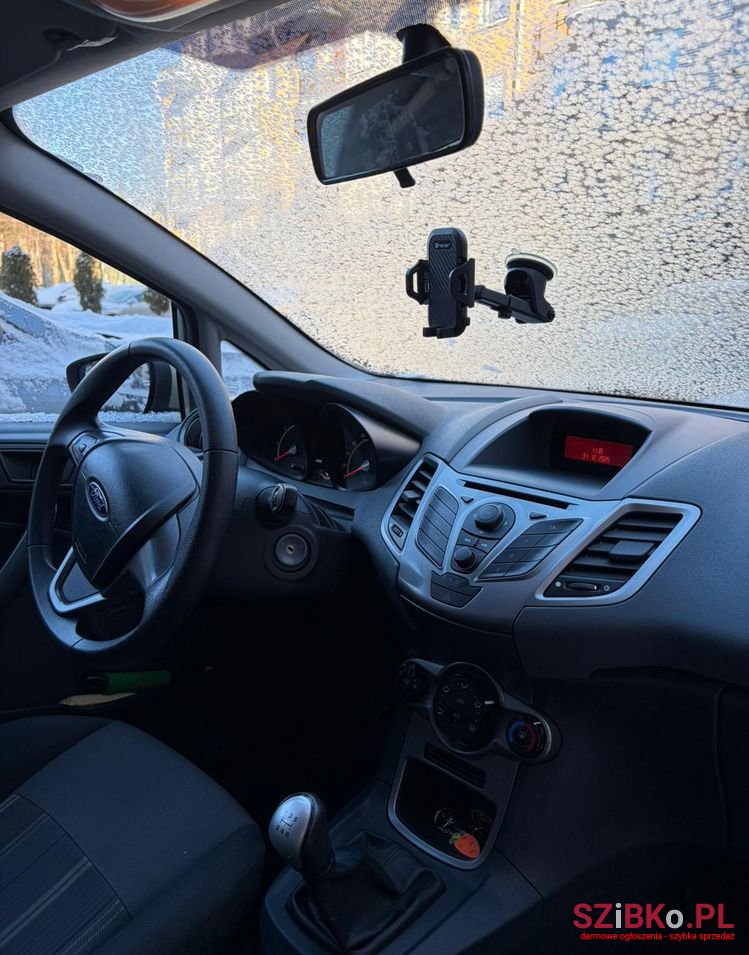 2008' Ford Fiesta photo #6