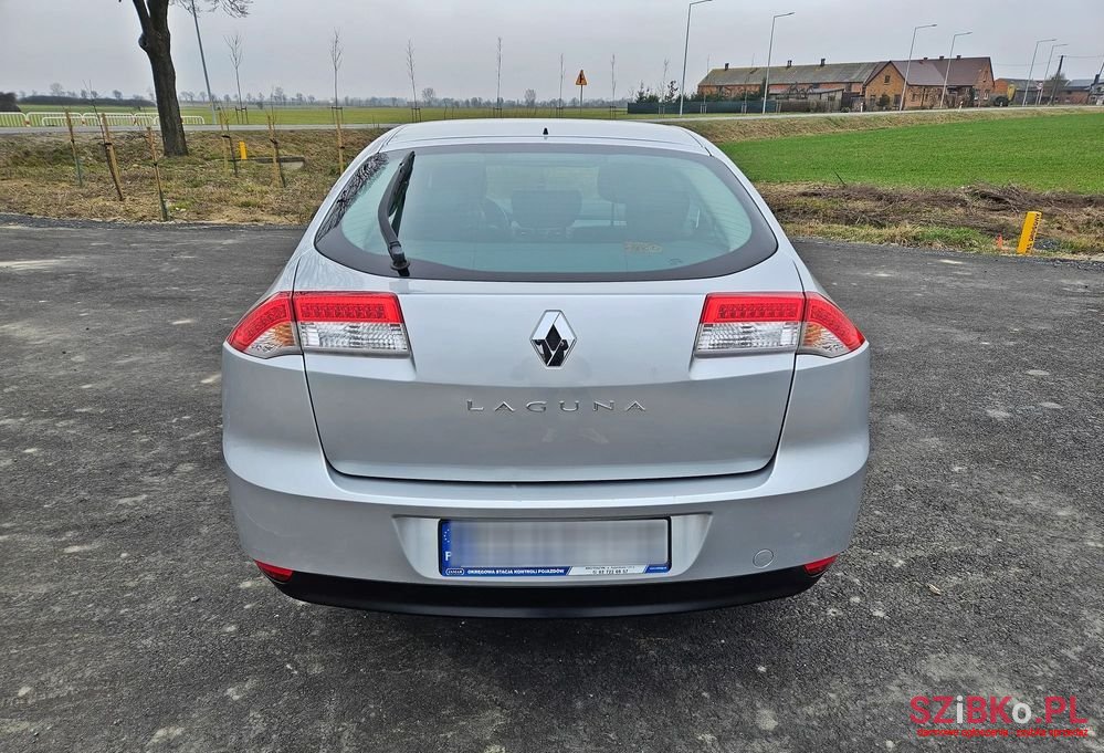 2009' Renault Laguna photo #5