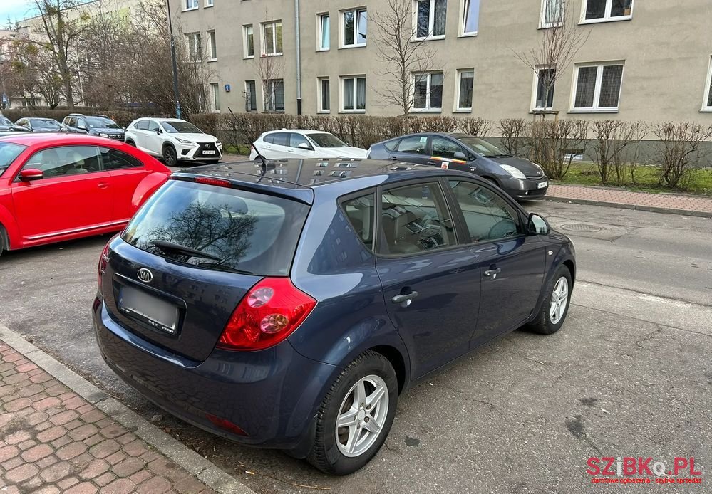 2008' Kia Ceed photo #5