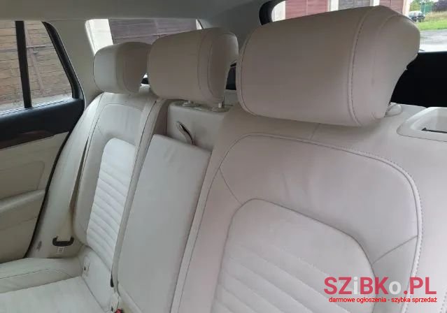 2016' Volkswagen Passat photo #5