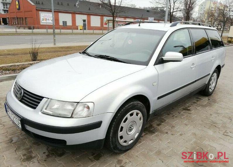 2000' Volkswagen Passat photo #1