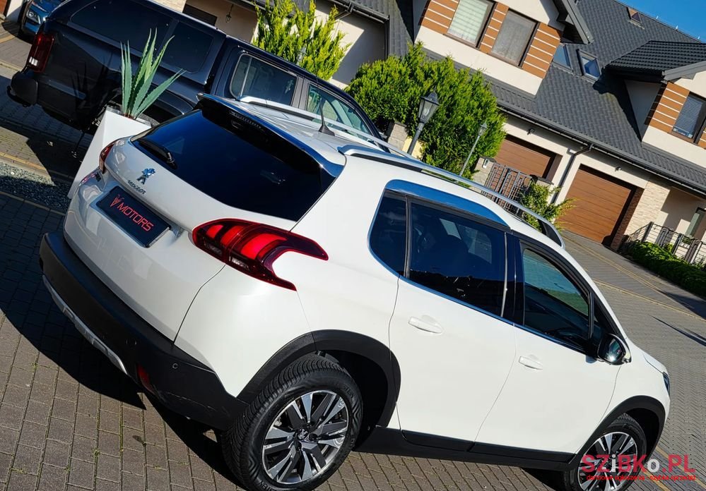 2019' Peugeot 2008 photo #6